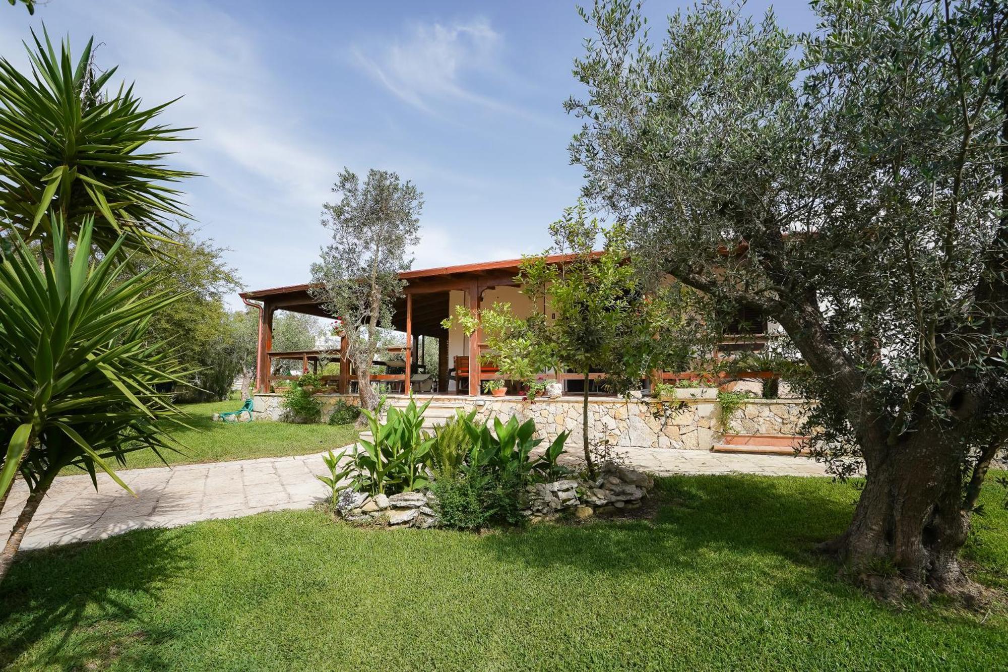 Casa Vacanza Russo Fernando Alimini Bagian luar foto
