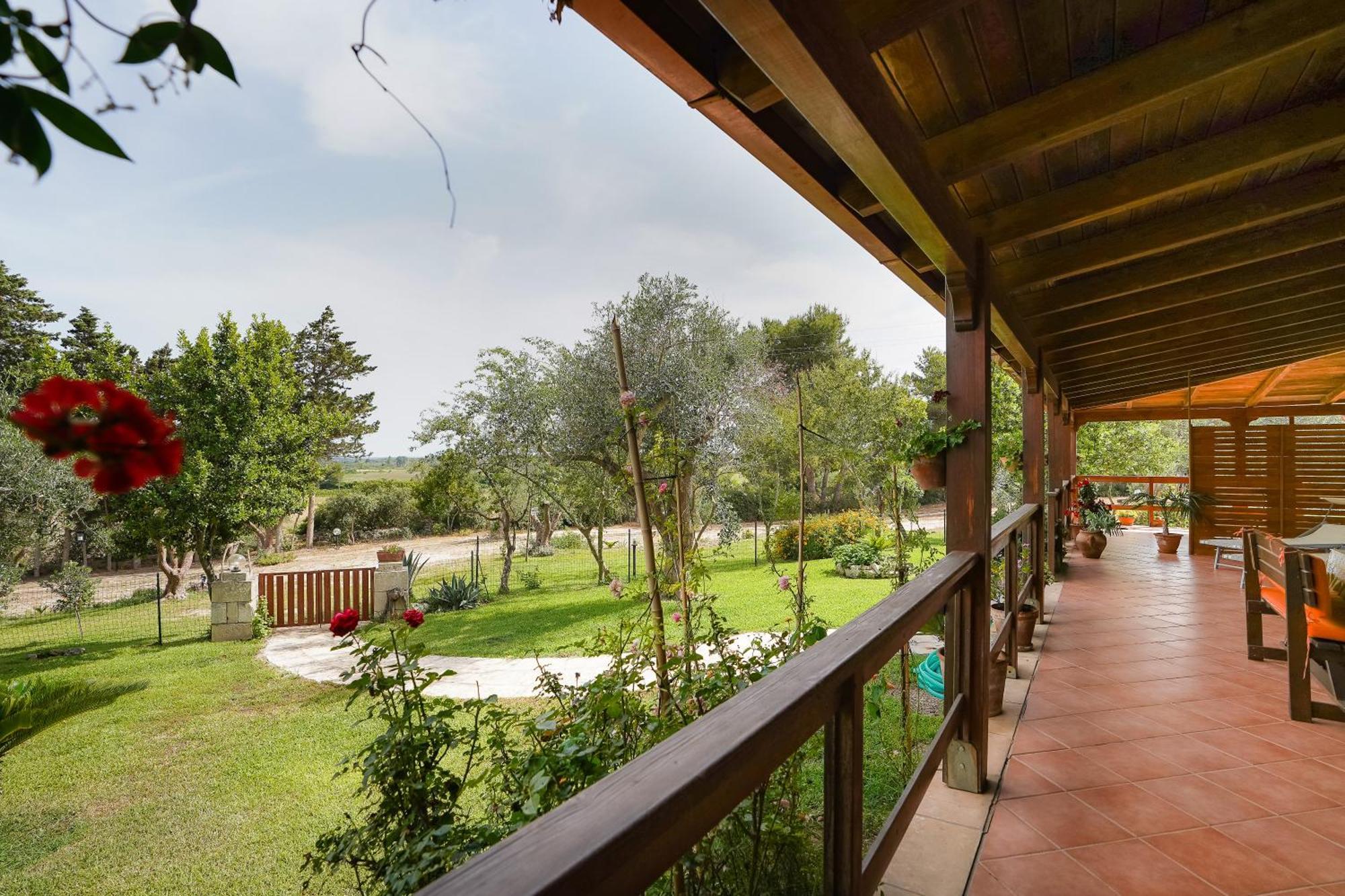 Casa Vacanza Russo Fernando Alimini Bagian luar foto
