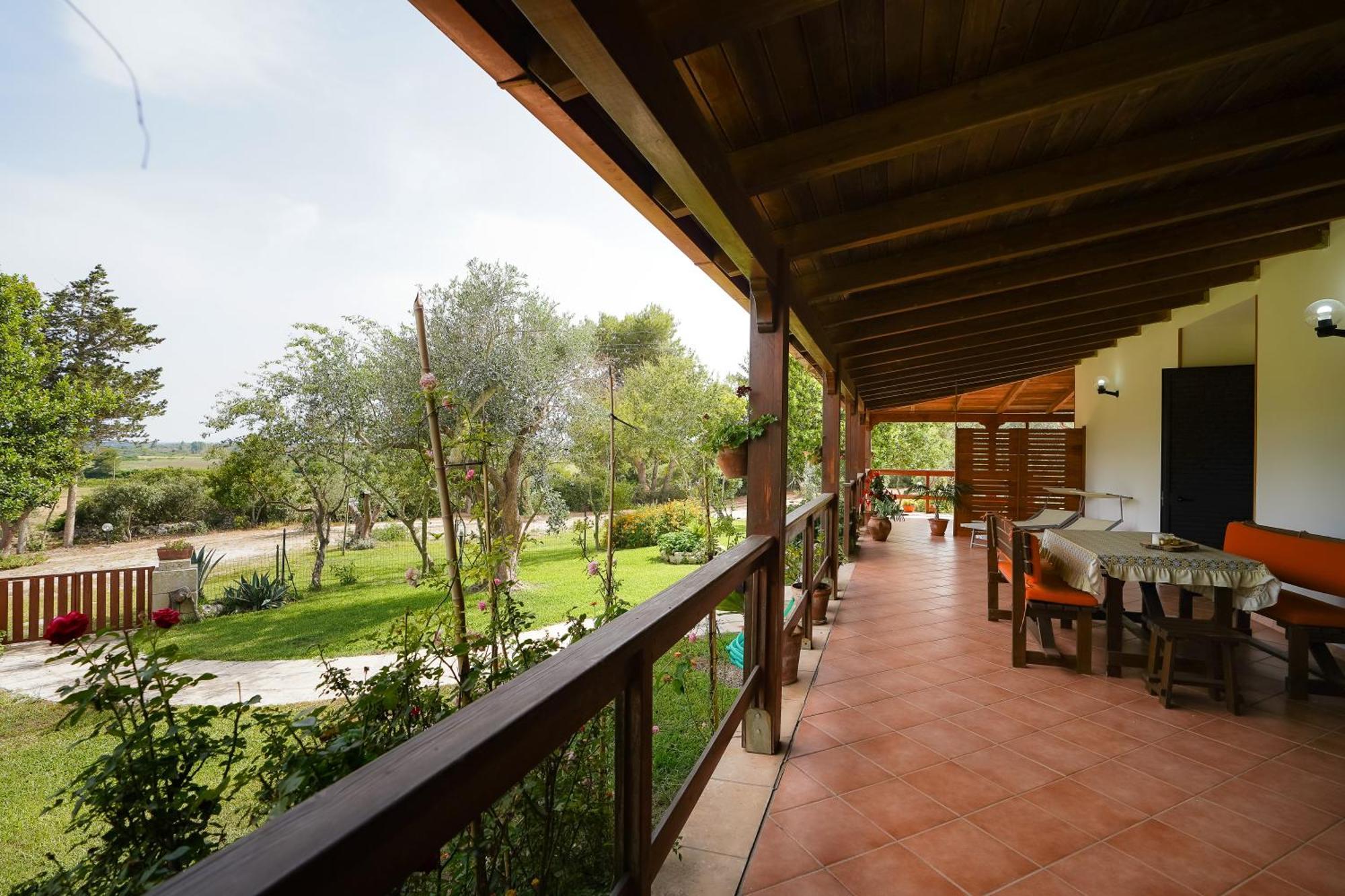 Casa Vacanza Russo Fernando Alimini Bagian luar foto