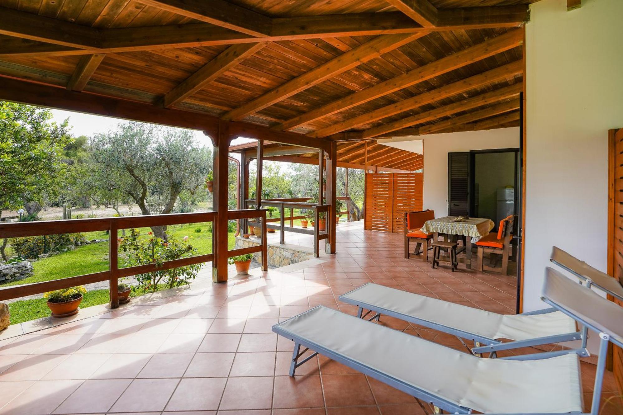 Casa Vacanza Russo Fernando Alimini Bagian luar foto