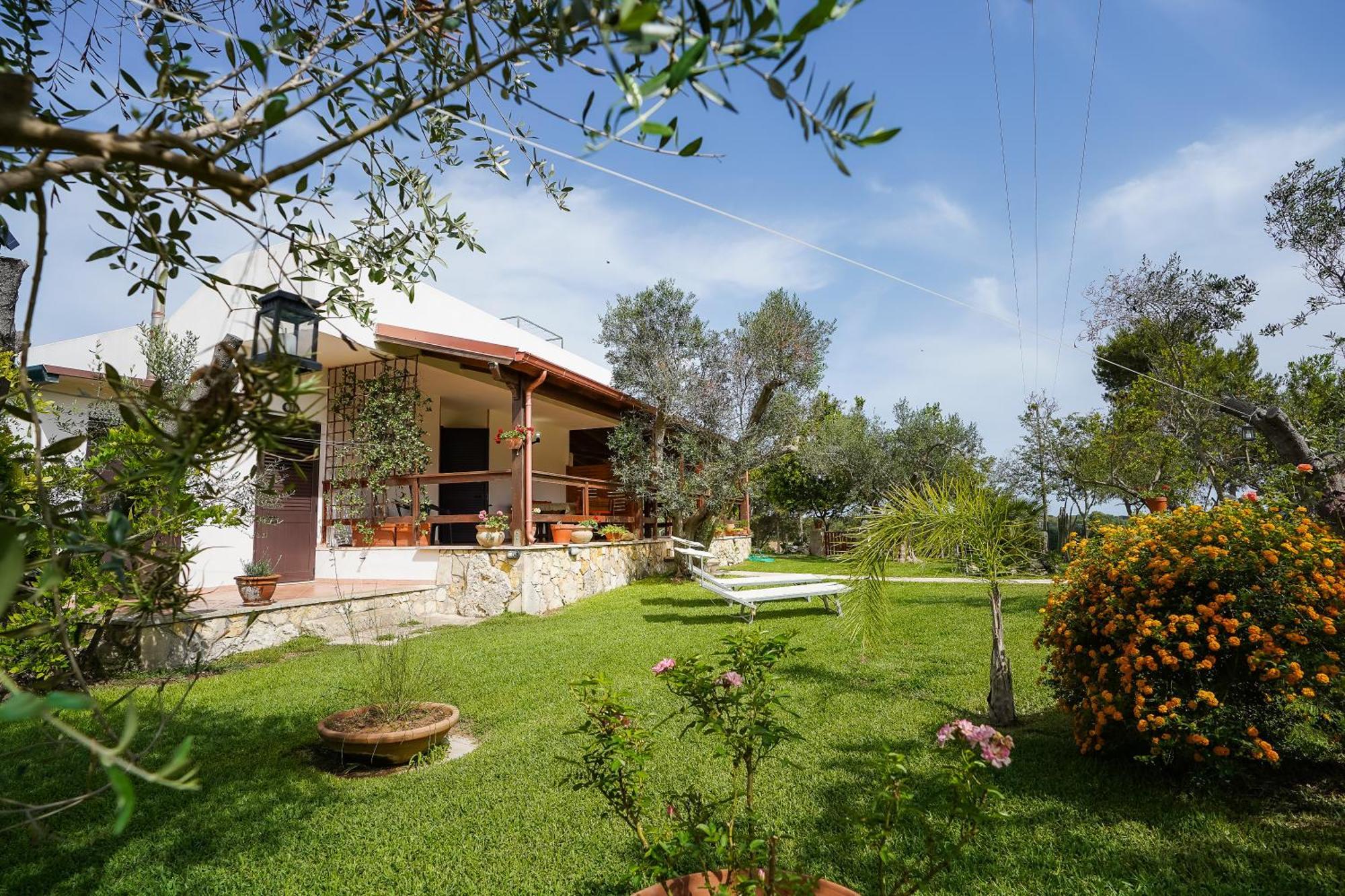 Casa Vacanza Russo Fernando Alimini Bagian luar foto
