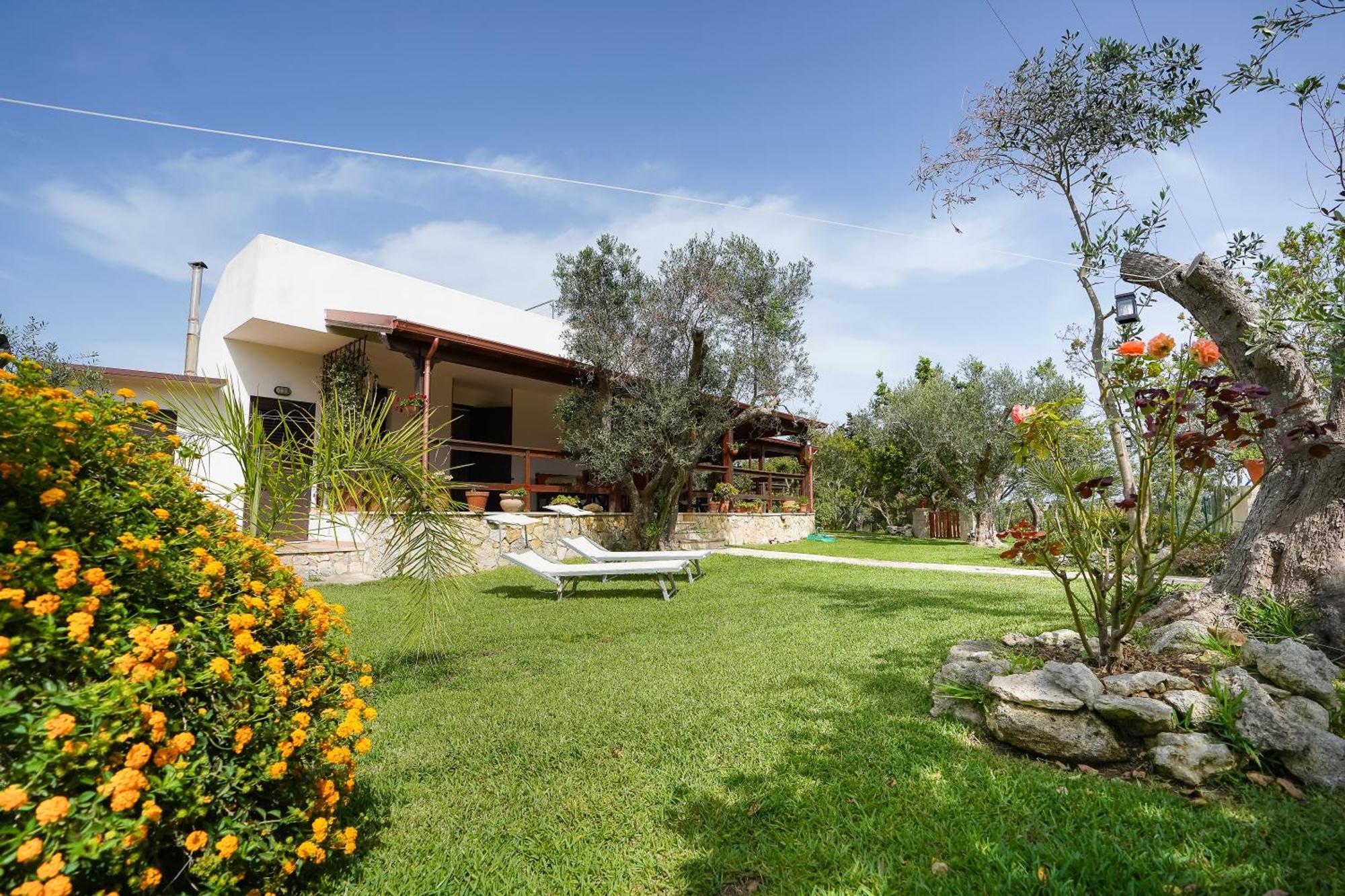 Casa Vacanza Russo Fernando Alimini Bagian luar foto